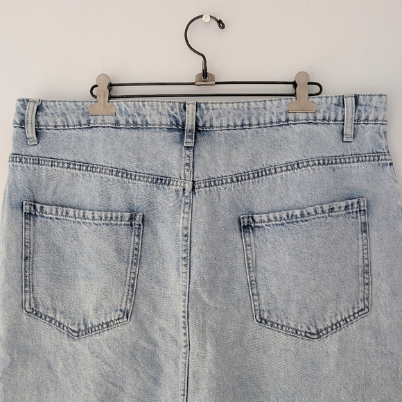 2/15$ Midi Denim Skirt With Front Slit ~ Size XL - Picture 6 of 7